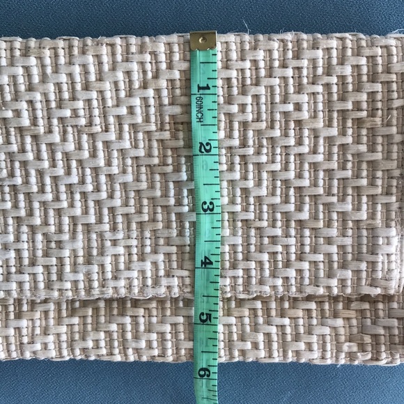 Vintage made in Italy cream woven clutch - Picture 5 of 8